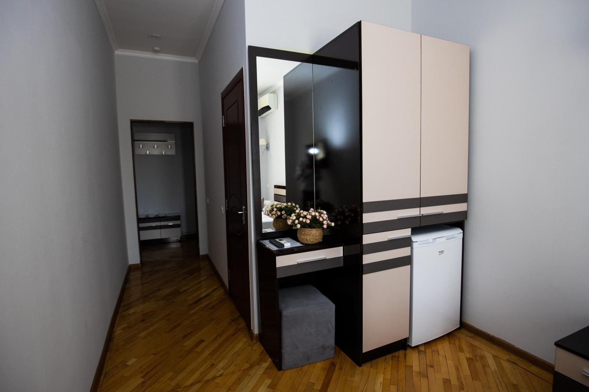 Yereone Hotel Apartment 耶烈万 外观 照片