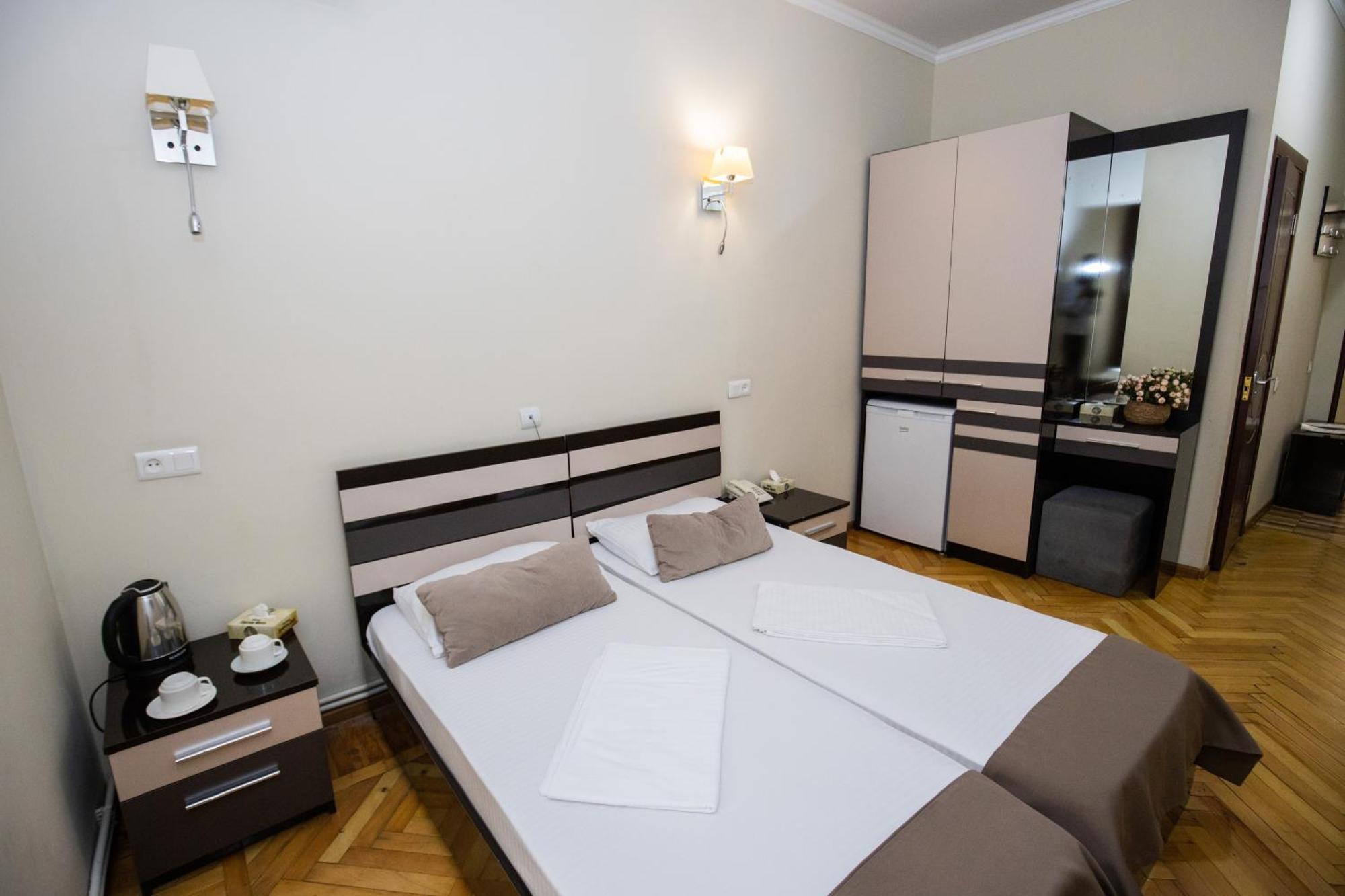 Yereone Hotel Apartment 耶烈万 外观 照片