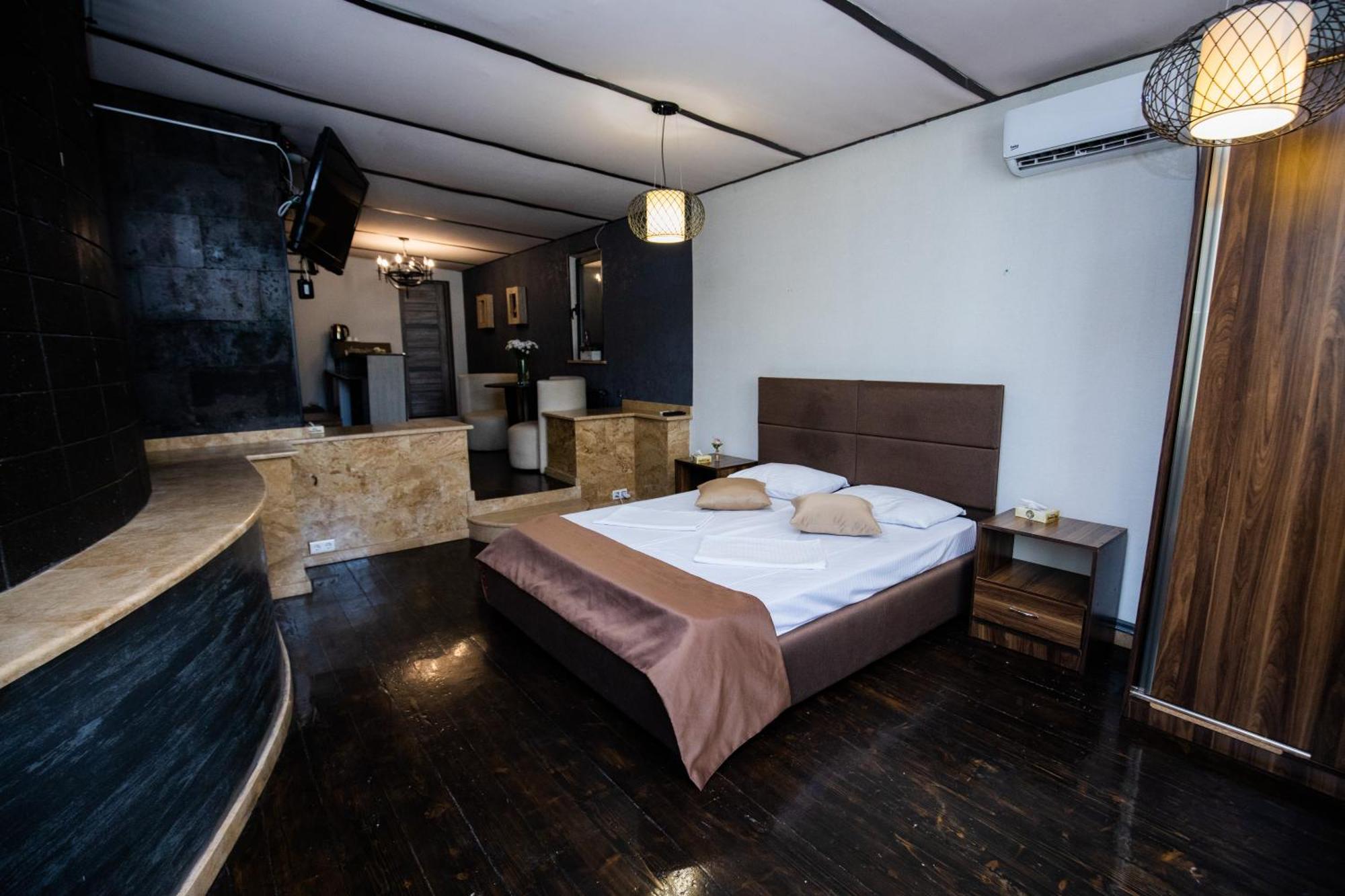 Yereone Hotel Apartment 耶烈万 外观 照片